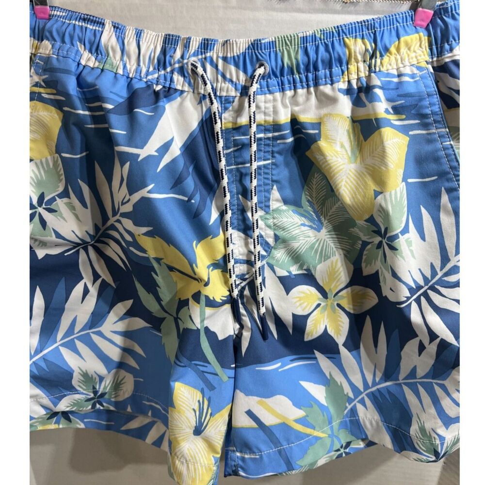 American Eagle Men's Printed Flex 5" Inseam Swim Trunk Shorts. Size Small